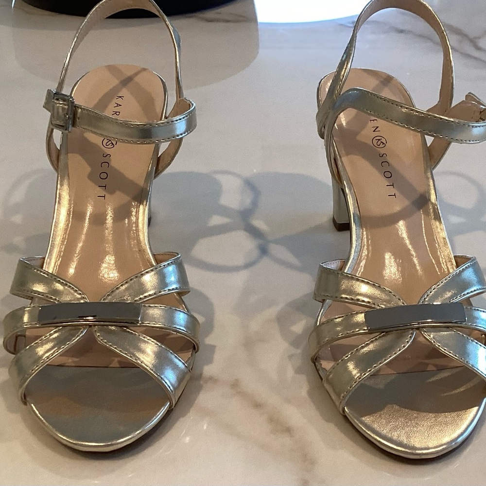 Karen Scott Gold Elegant Heels